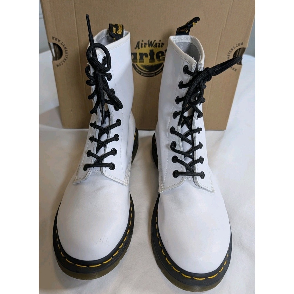 Doc Martens 1460‎ White Smooth Leather 8-Eye Lace Up Boots 25057 US Wos 10 & Box